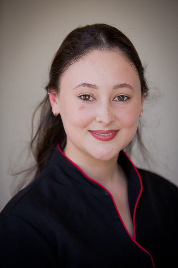 Mercedes dr wilmien du toit - malmesbury dentist